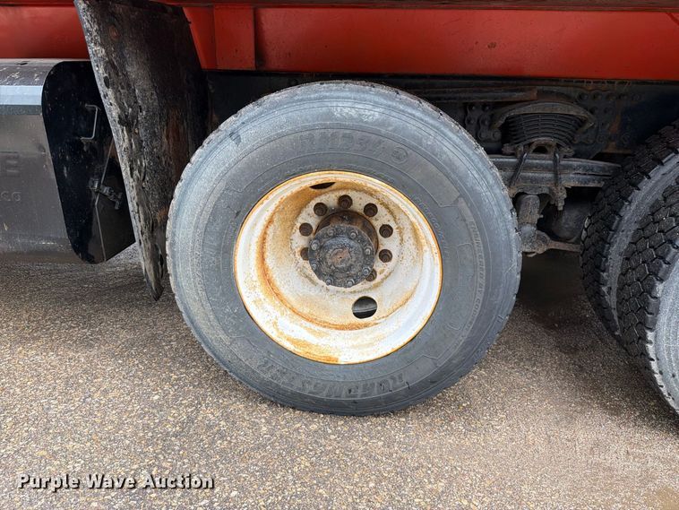 image for item FH6316 2009 Sterling L7500 dump truck