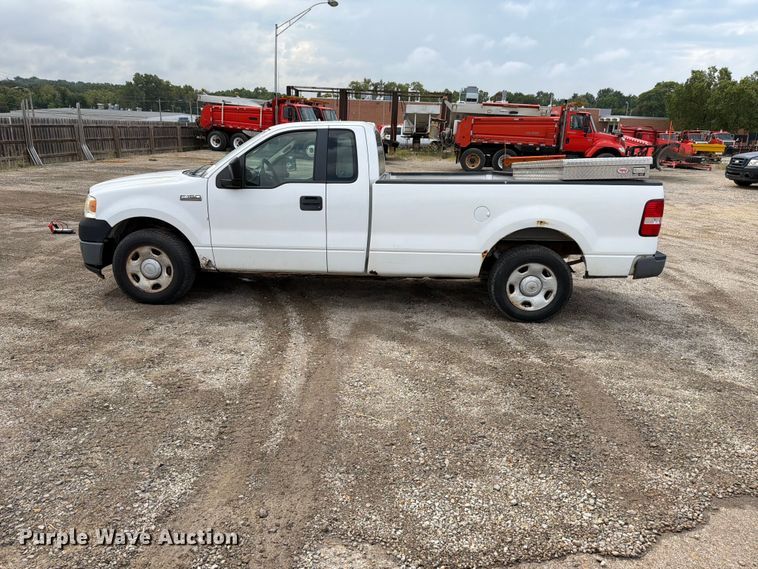 image for item FH6317 2007 Ford F150 pickup truck