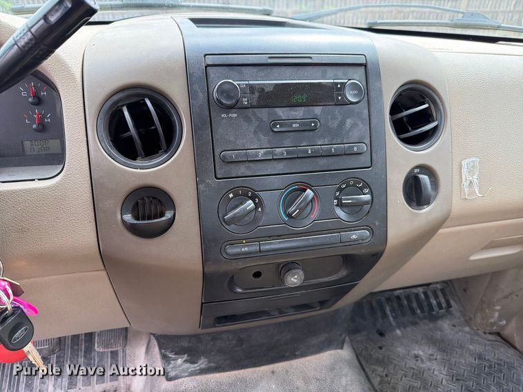 image for item FH6317 2007 Ford F150 pickup truck
