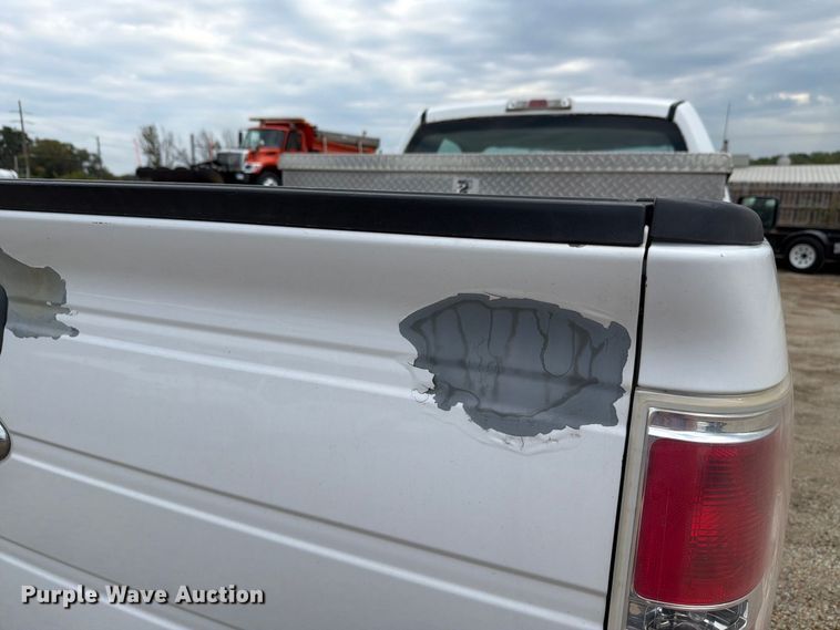 image for item FH6318 2010 Ford F150 pickup truck