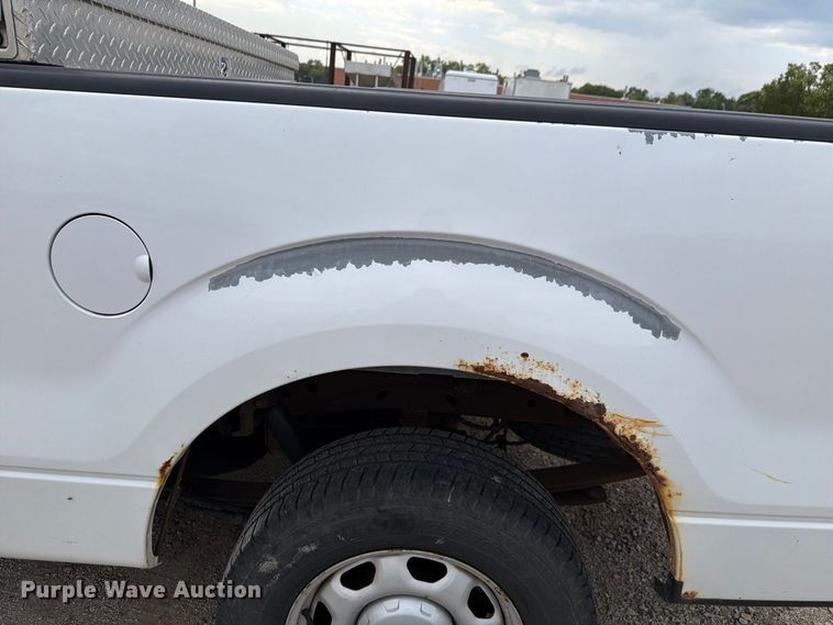 image for item FH6318 2010 Ford F150 pickup truck