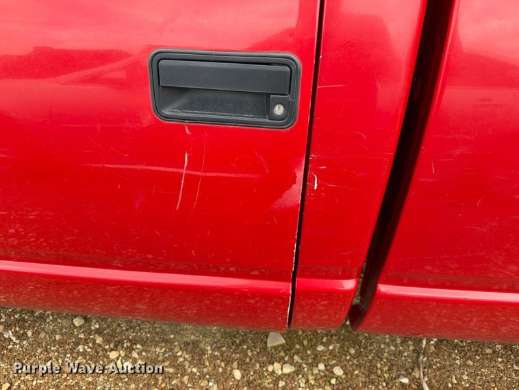 image for item FH6320 1998 Chevrolet C1500 pickup truck