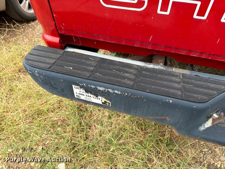 image for item FH6320 1998 Chevrolet C1500 pickup truck