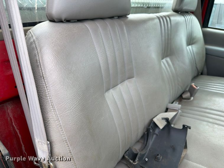 image for item FH6320 1998 Chevrolet C1500 pickup truck