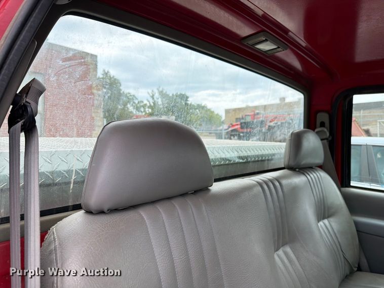 image for item FH6320 1998 Chevrolet C1500 pickup truck