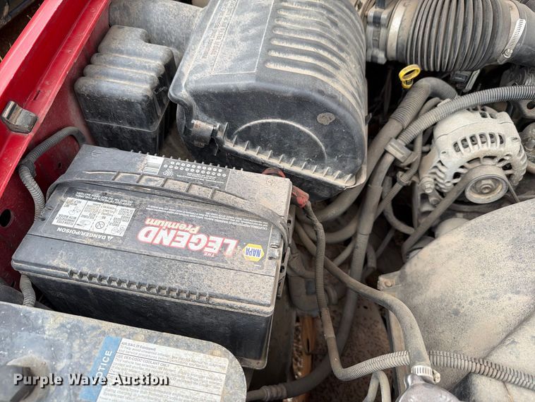 image for item FH6320 1998 Chevrolet C1500 pickup truck