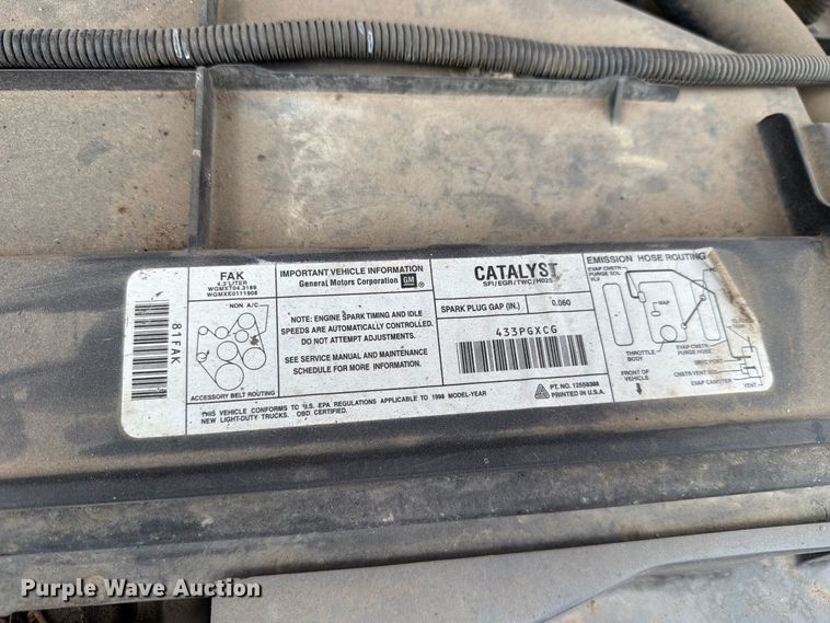 image for item FH6320 1998 Chevrolet C1500 pickup truck