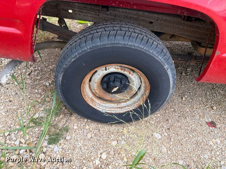 image for item FH6320 1998 Chevrolet C1500 pickup truck
