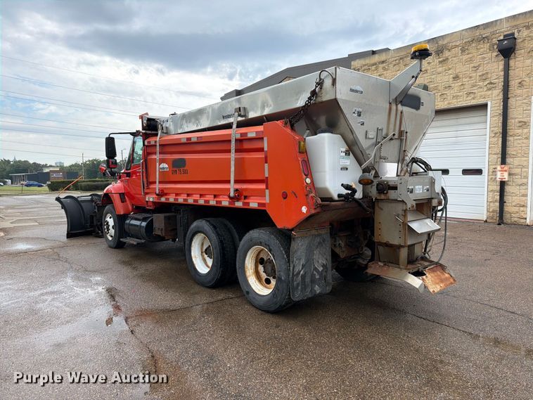 image for item FH6321 2007 International 7400 dump truck