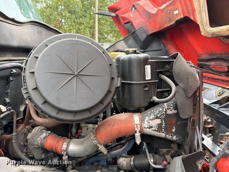 image for item FH6321 2007 International 7400 dump truck