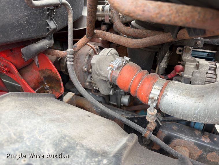 image for item FH6321 2007 International 7400 dump truck