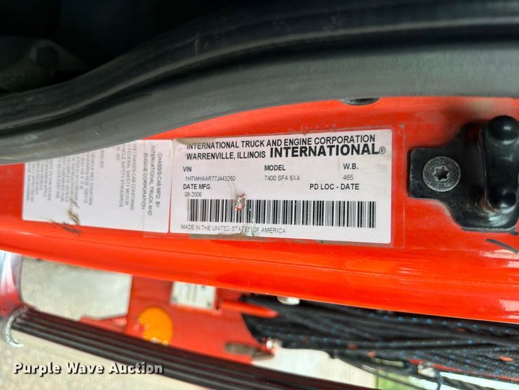 image for item FH6321 2007 International 7400 dump truck