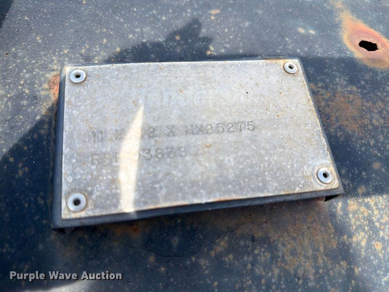 image for item FH6332 2006 International WorkStar 7400 dump truck
