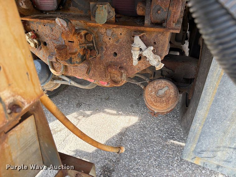 image for item FH6332 2006 International WorkStar 7400 dump truck