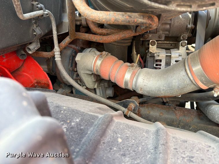 image for item FH6332 2006 International WorkStar 7400 dump truck