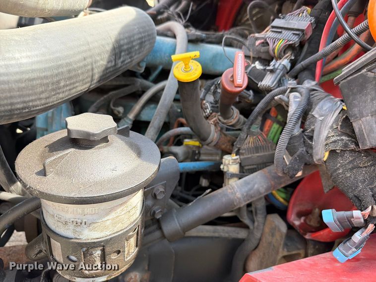 image for item FH6332 2006 International WorkStar 7400 dump truck