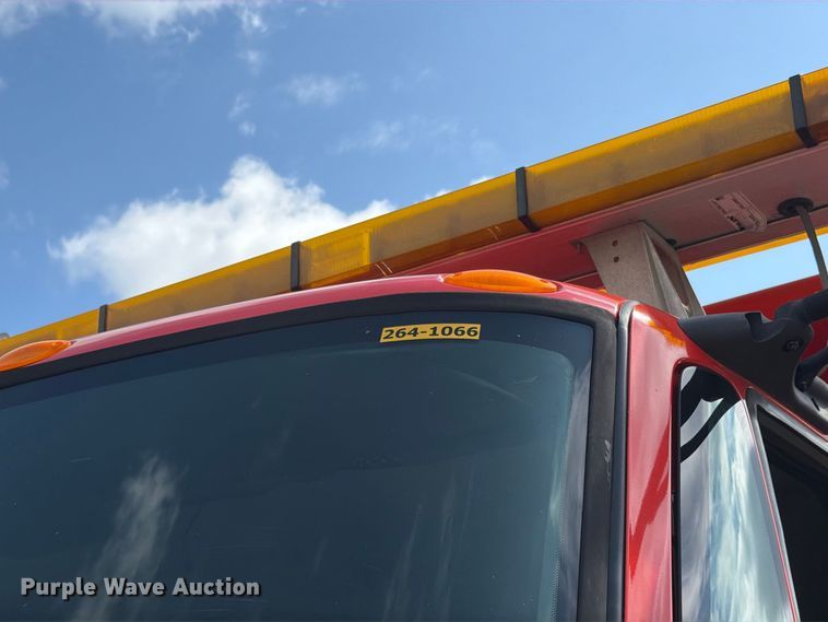 image for item FH6332 2006 International WorkStar 7400 dump truck