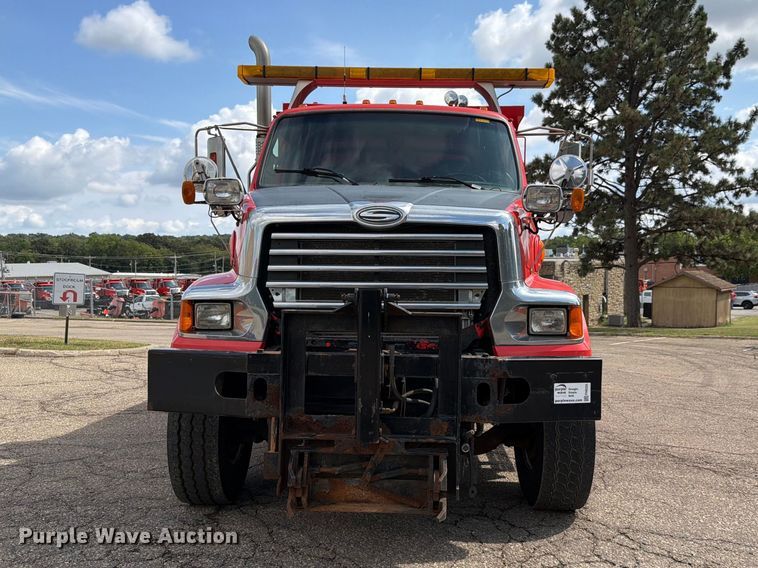 image for item FH6335 2009 Sterling L7500 Series dump truck
