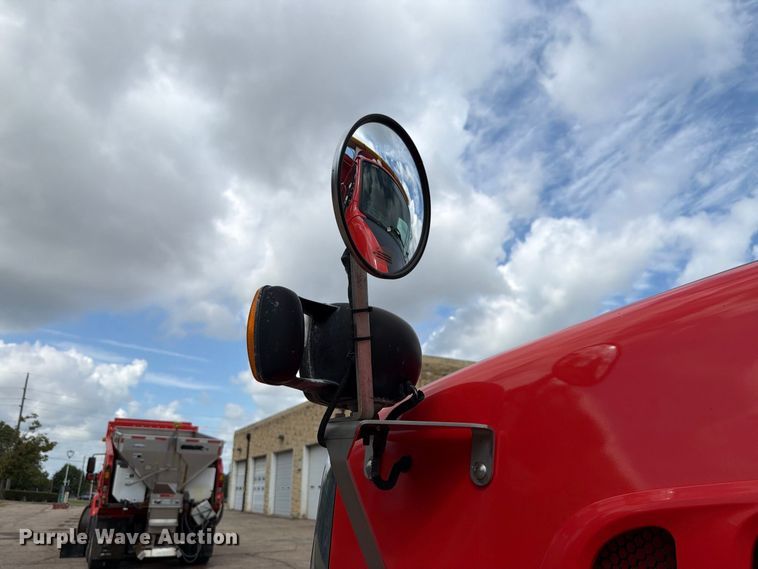image for item FH6335 2009 Sterling L7500 Series dump truck