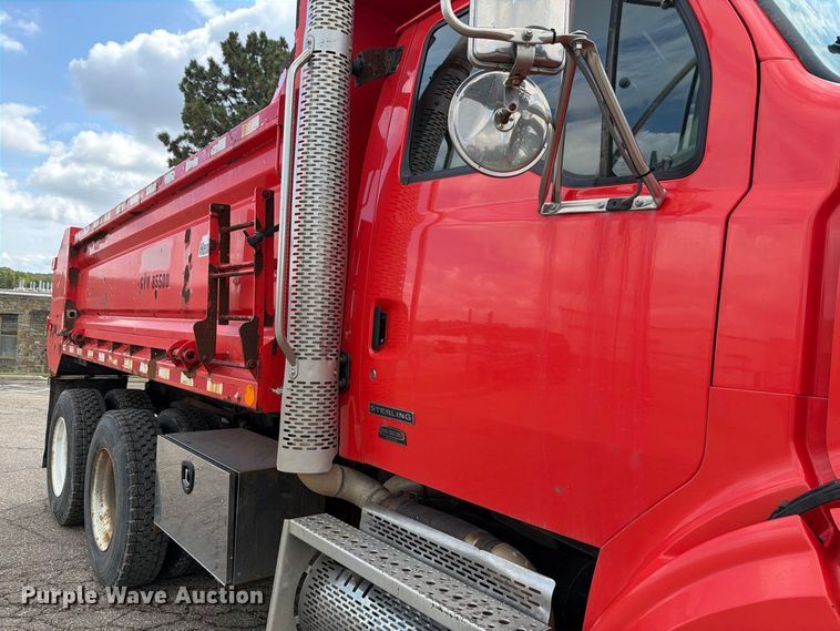 image for item FH6335 2009 Sterling L7500 Series dump truck