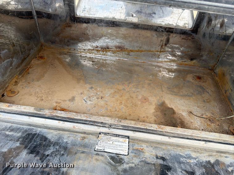image for item FH6335 2009 Sterling L7500 Series dump truck