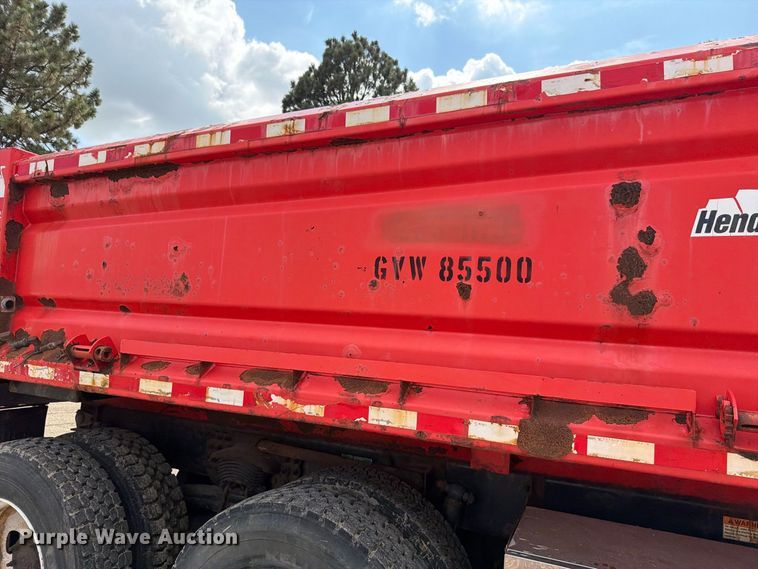 image for item FH6335 2009 Sterling L7500 Series dump truck