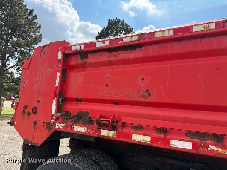 image for item FH6335 2009 Sterling L7500 Series dump truck