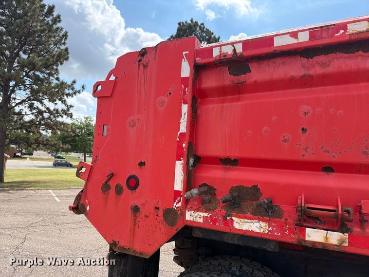 image for item FH6335 2009 Sterling L7500 Series dump truck