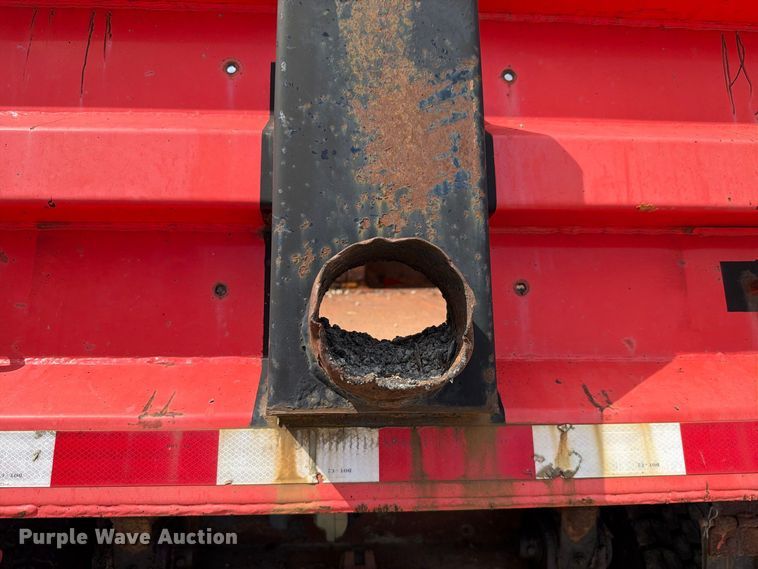 image for item FH6335 2009 Sterling L7500 Series dump truck
