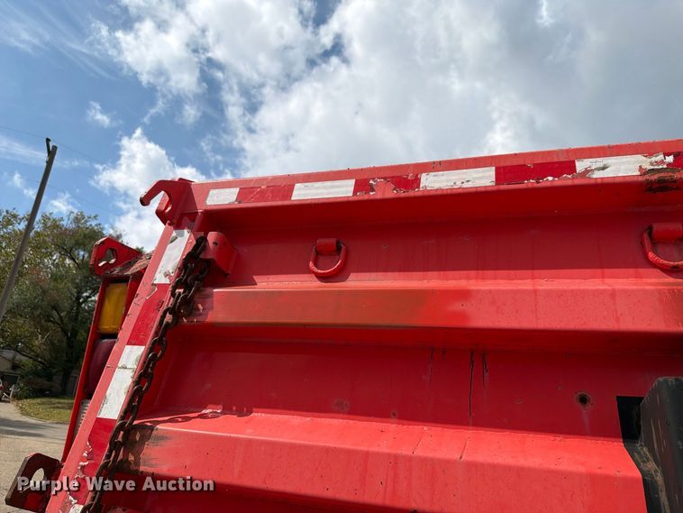 image for item FH6335 2009 Sterling L7500 Series dump truck
