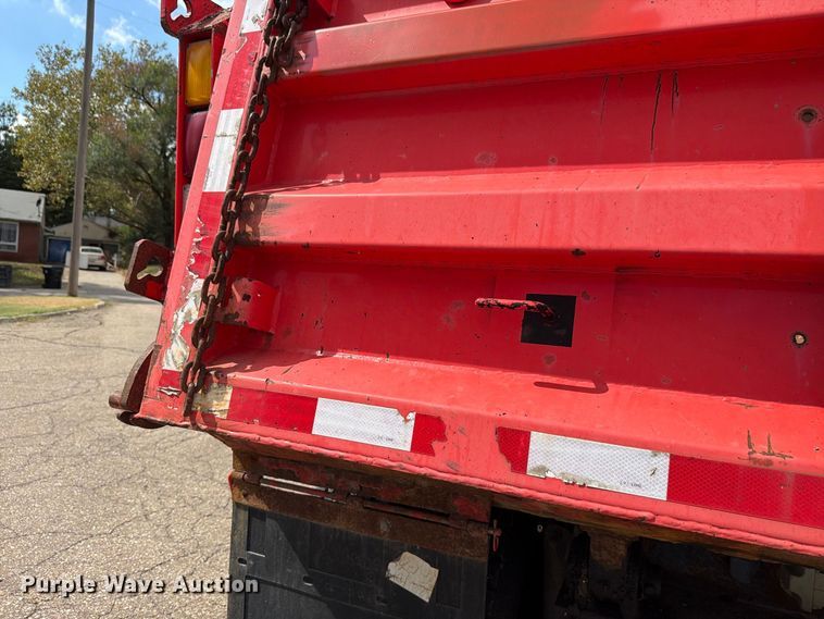 image for item FH6335 2009 Sterling L7500 Series dump truck