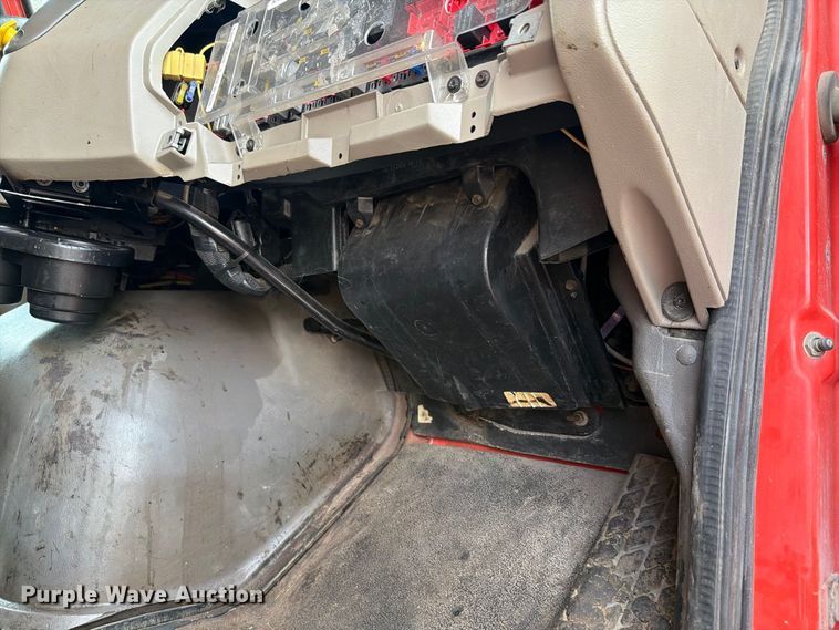 image for item FH6335 2009 Sterling L7500 Series dump truck