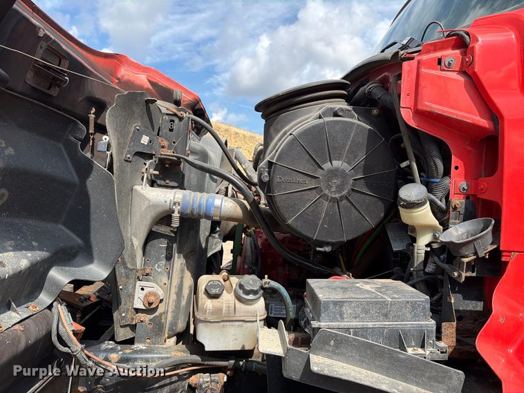 image for item FH6335 2009 Sterling L7500 Series dump truck