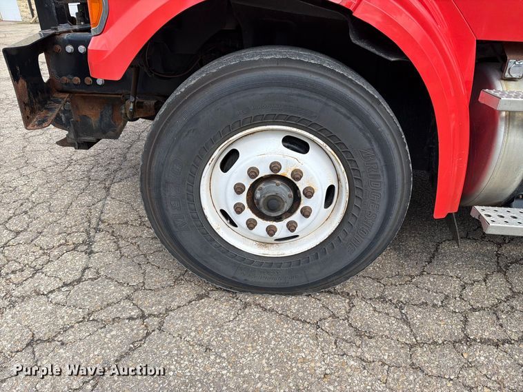image for item FH6335 2009 Sterling L7500 Series dump truck
