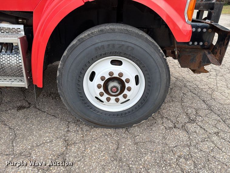 image for item FH6335 2009 Sterling L7500 Series dump truck