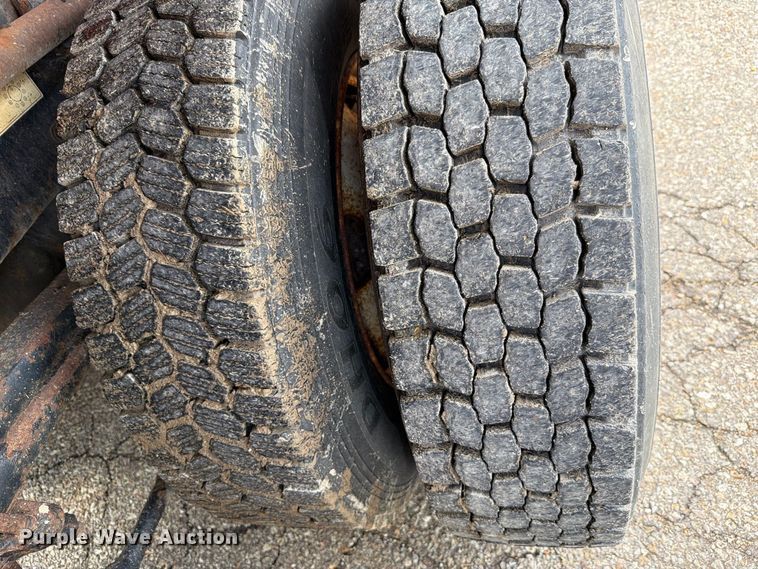 image for item FH6335 2009 Sterling L7500 Series dump truck