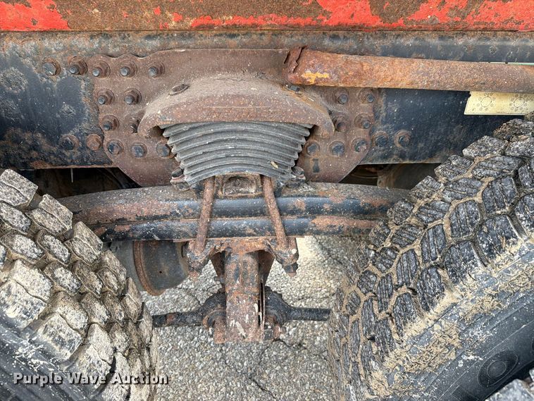 image for item FH6335 2009 Sterling L7500 Series dump truck