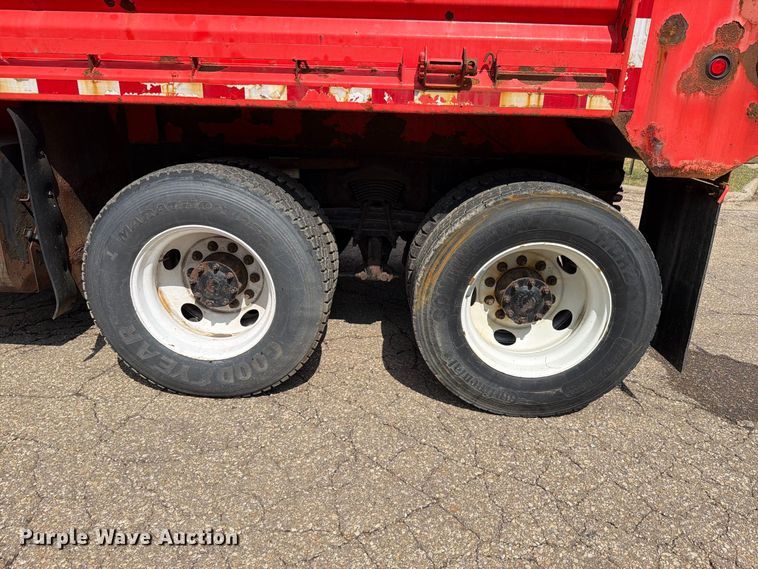 image for item FH6335 2009 Sterling L7500 Series dump truck