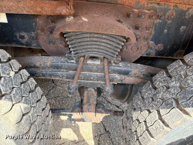 image for item FH6335 2009 Sterling L7500 Series dump truck