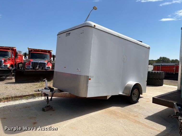 image for item FH6336 2009 Titan enclosed trailer enclosed cargo trailer