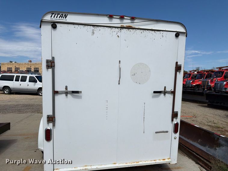 image for item FH6336 2009 Titan enclosed trailer enclosed cargo trailer