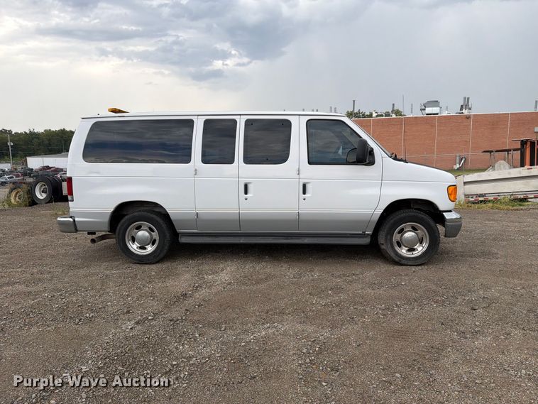 image for item FH6337 2007 Ford Econoline van