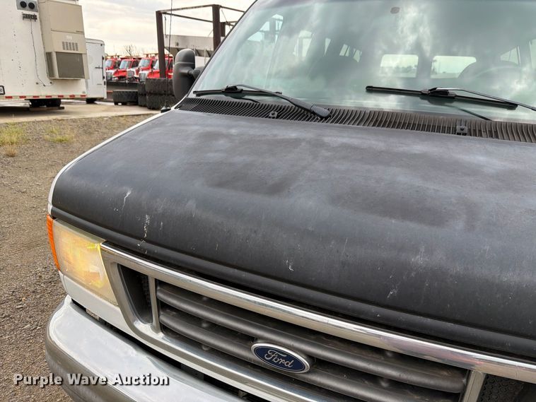 image for item FH6337 2007 Ford Econoline van