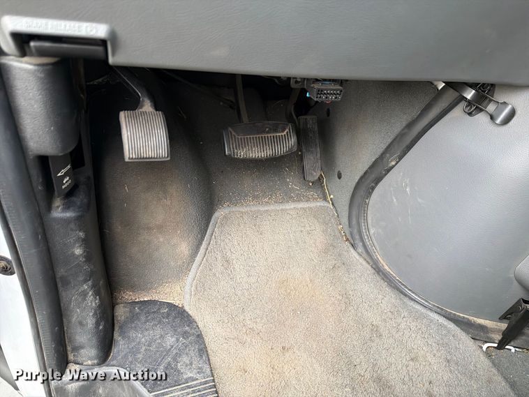image for item FH6337 2007 Ford Econoline van