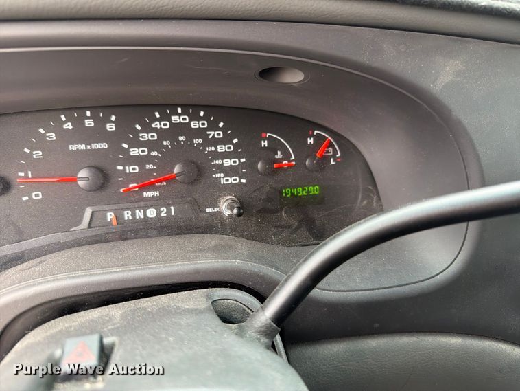 image for item FH6337 2007 Ford Econoline van