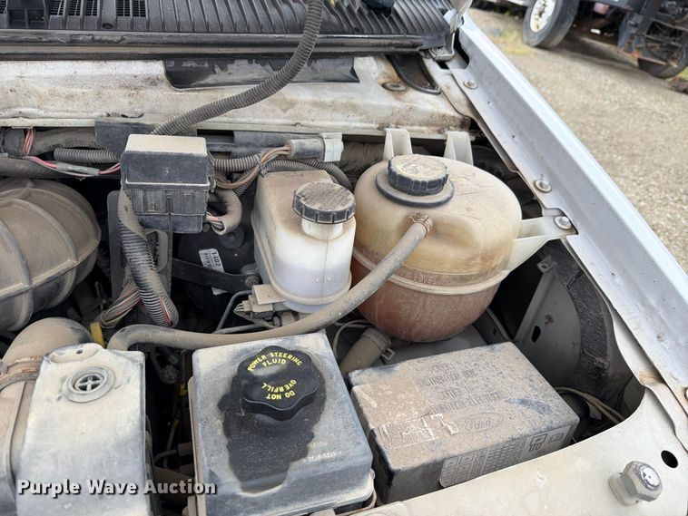 image for item FH6337 2007 Ford Econoline van
