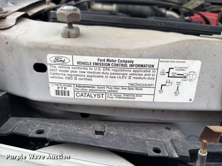 image for item FH6337 2007 Ford Econoline van