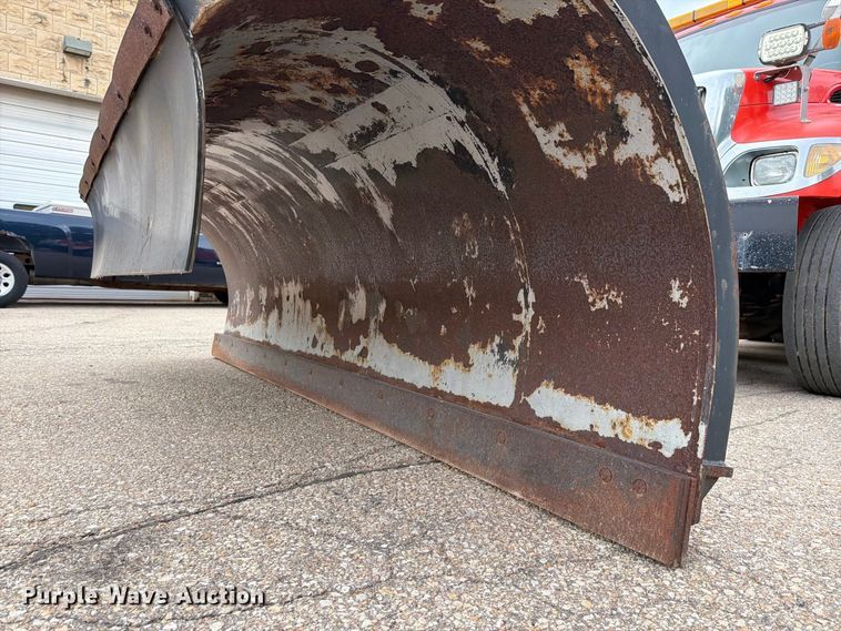 image for item FH6338 2007 International 7400 dump truck