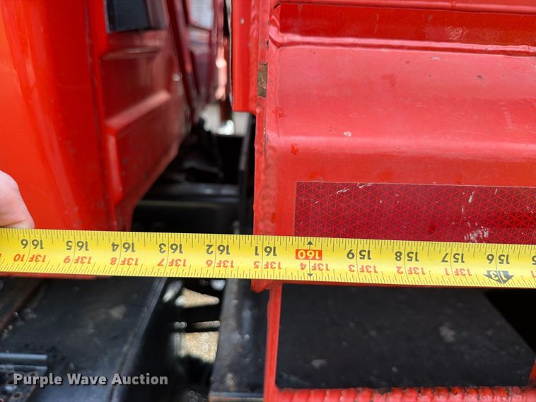 image for item FH6338 2007 International 7400 dump truck