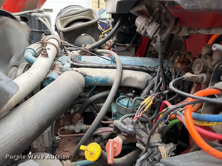 image for item FH6338 2007 International 7400 dump truck